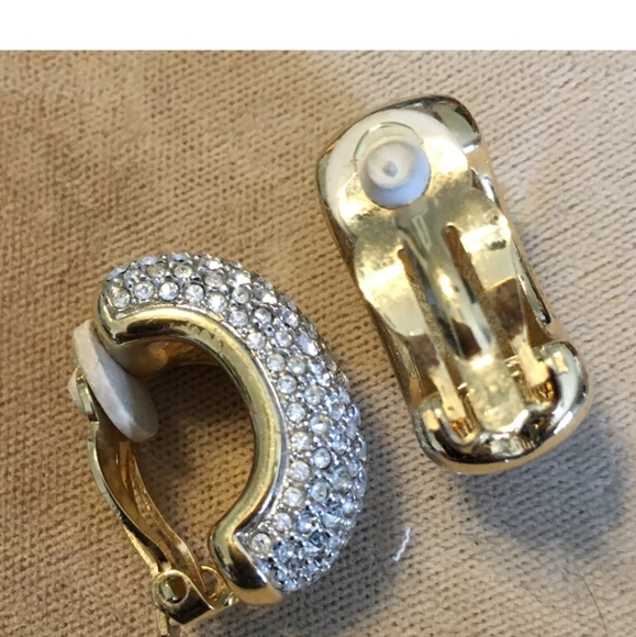 Vintage Swan Signed Swarovski Crystal Earrings Pave Rhinestone Clips - Picture 4 of 6